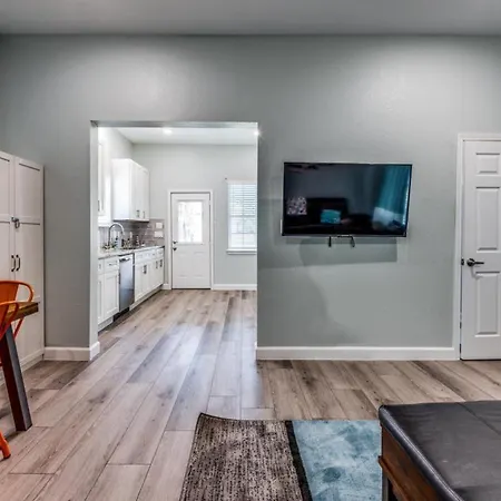 Cozy Brand New Beach House - 2 Mins To The Beach Galveston Exterior foto