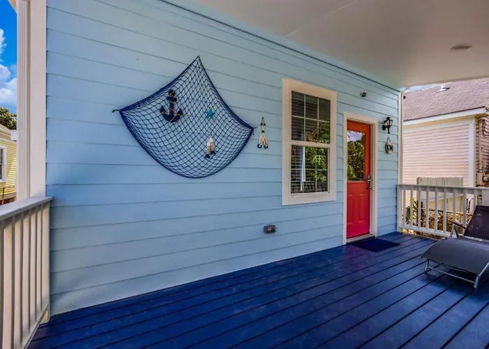 Cozy Brand New Beach House - 2 Mins To The Beach